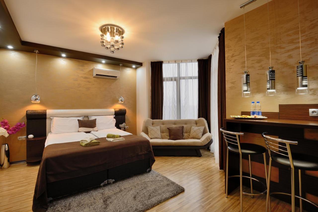 Fantasy Apartaments And Studios Avenue Комплекс Фантазия Хисаря Ngoại thất bức ảnh