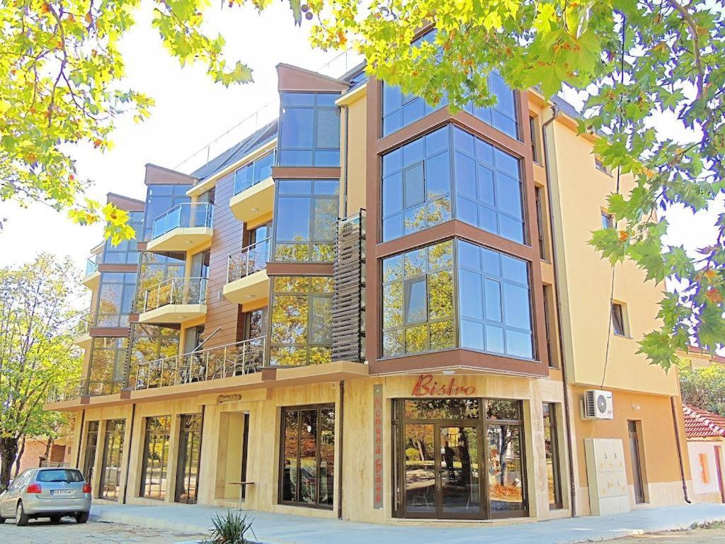 Fantasy Apartaments And Studios Avenue Комплекс Фантазия Хисаря Ngoại thất bức ảnh